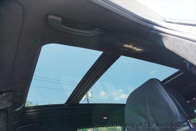 Photo of 2023 Mineral White Metallic BMW X7
