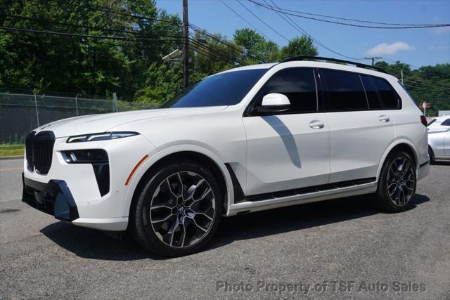 Photo of 2023 Mineral White Metallic BMW X7