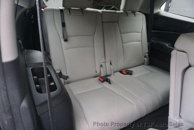 Photo of 2016 Steel Sapphire Metallic Honda Pilot