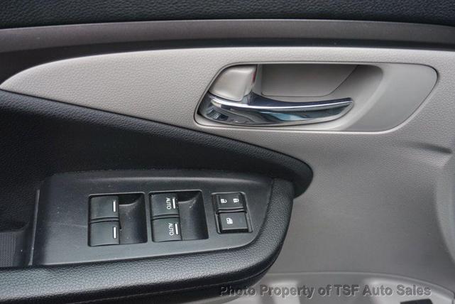 Photo of 2016 Steel Sapphire Metallic Honda Pilot