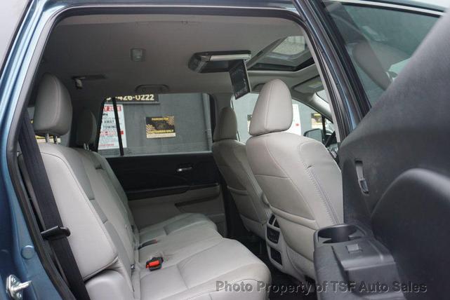 Photo of 2016 Steel Sapphire Metallic Honda Pilot