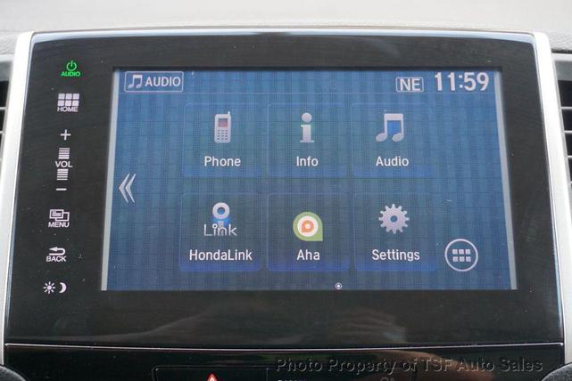 Photo of 2016 Steel Sapphire Metallic Honda Pilot