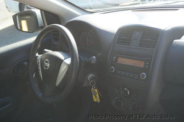 Photo of 2017 Brilliant Silver Nissan Versa