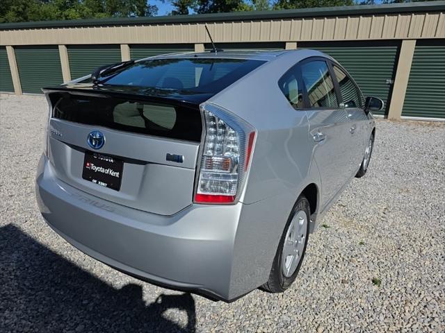 Photo of 2011 Classic Silver Metallic Toyota Prius
