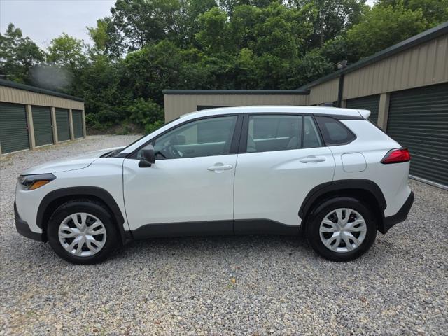 Photo of 2023 Wind Chill Pearl Toyota Corolla Cross