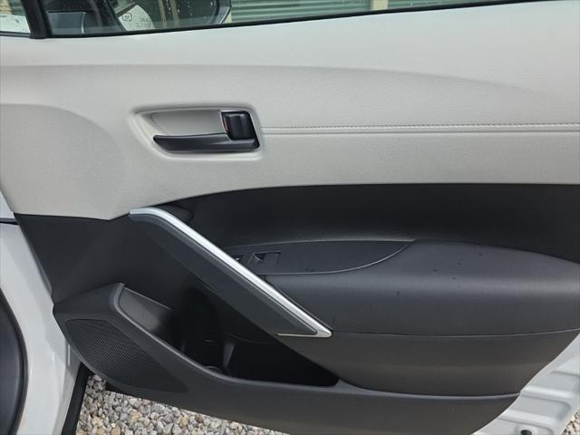 Photo of 2023 Wind Chill Pearl Toyota Corolla Cross