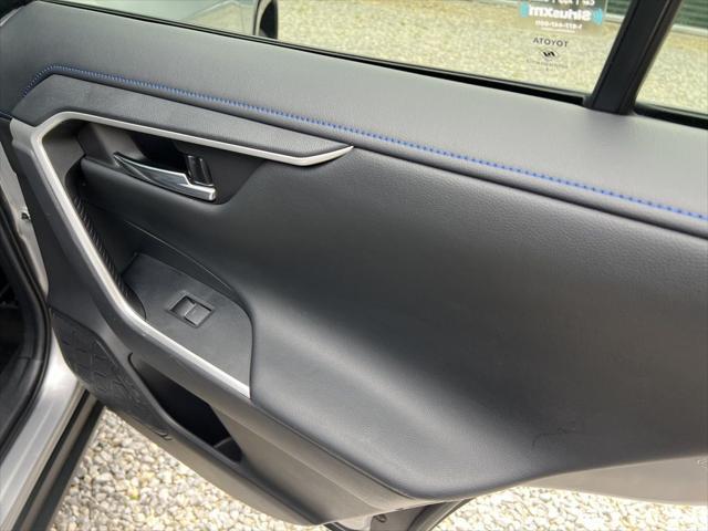 Photo of 2022 Silver Sky Metallic/Midnight Black Metallic Toyota RAV4 Hybrid