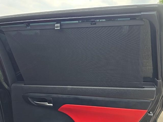 Photo of 2023 Midnight Black Metallic Toyota Highlander