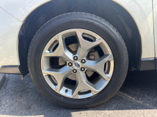 Photo of 2018 Crystal White Pearl Subaru Forester