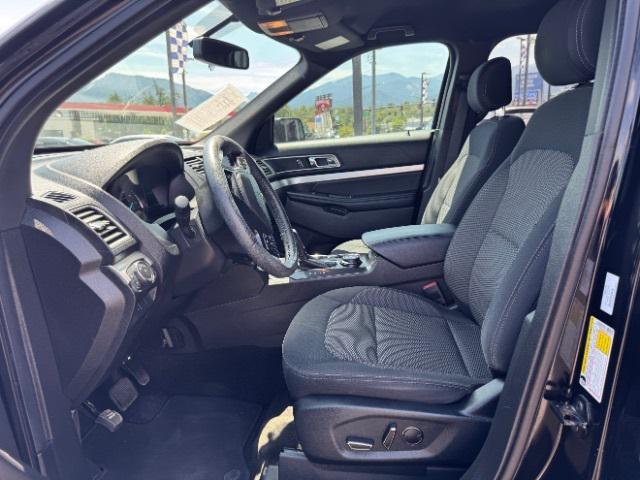 Photo of 2017 Shadow Black Ford Explorer
