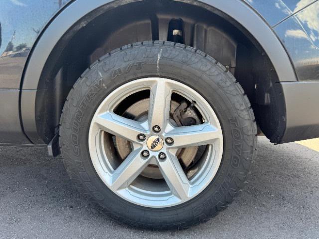 Photo of 2017 Shadow Black Ford Explorer