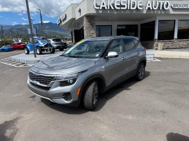 Photo of 2021 Steel Gray Kia Seltos