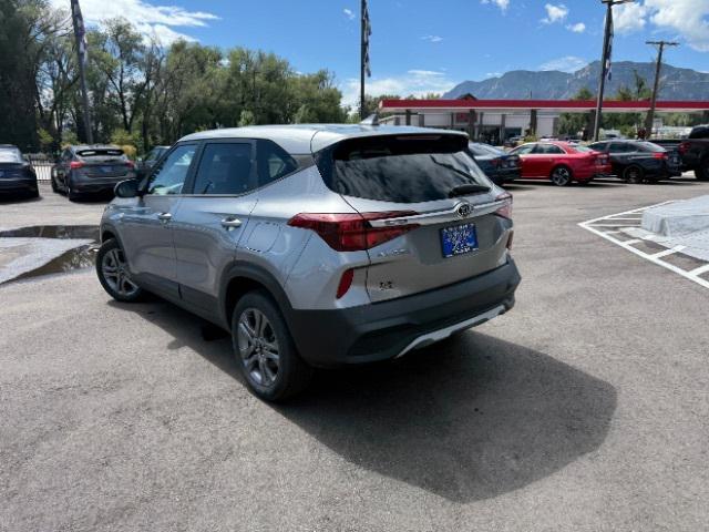 Photo of 2021 Steel Gray Kia Seltos