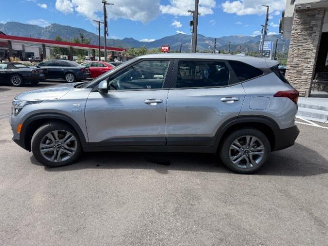Photo of 2021 Steel Gray Kia Seltos