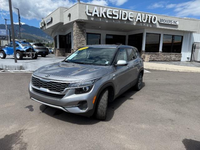 Photo of 2021 Steel Gray Kia Seltos