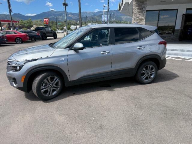 Photo of 2021 Steel Gray Kia Seltos