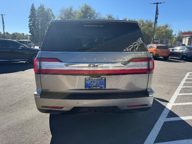 Photo of 2018 Mocha Lincoln Navigator