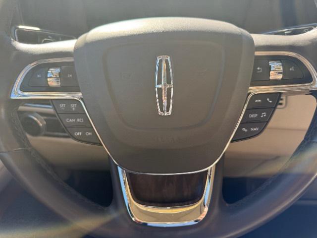 Photo of 2018 Mocha Lincoln Navigator