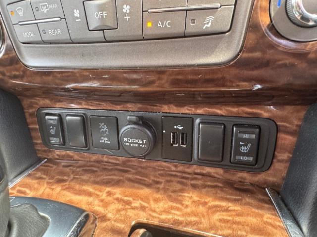 Photo of 2020 Hermosa Blue Pearl Nissan Armada