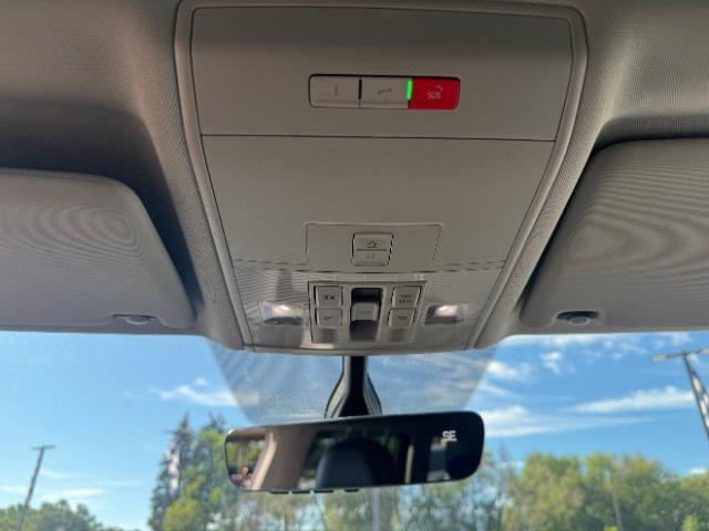 Photo of 2022 Platinum Gray Volkswagen Atlas