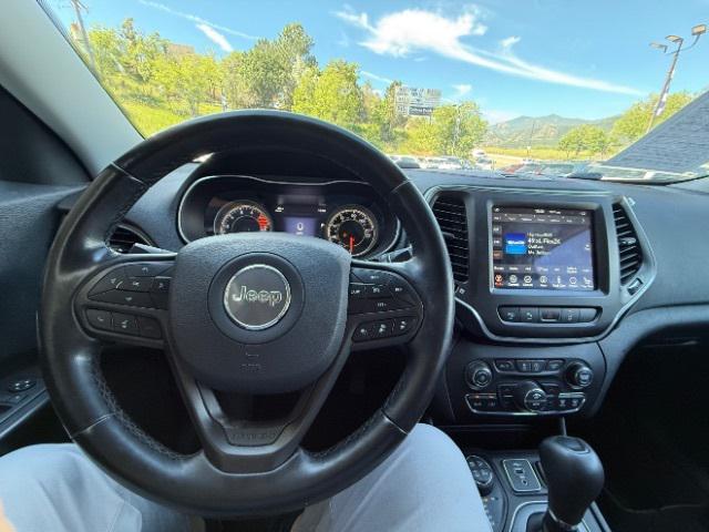 Photo of 2021 Bright White Clearcoat Jeep Cherokee