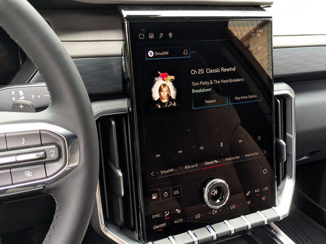Photo of 2026 Ebony Twilight Metallic GMC Acadia