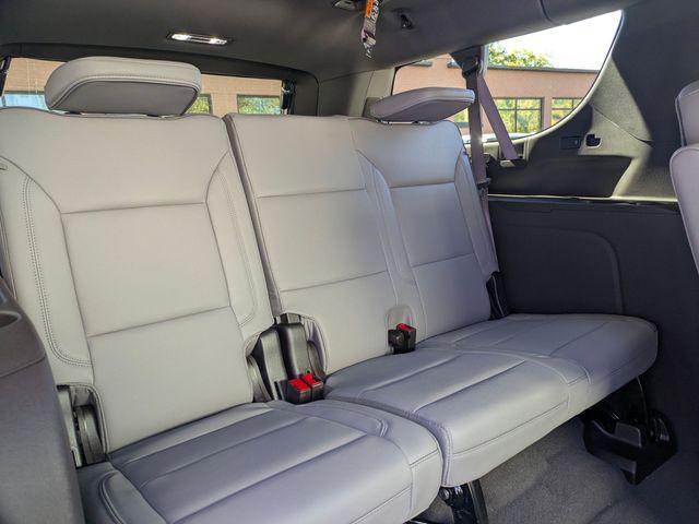 Photo of 2026 Downpour Metallic GMC Yukon XL