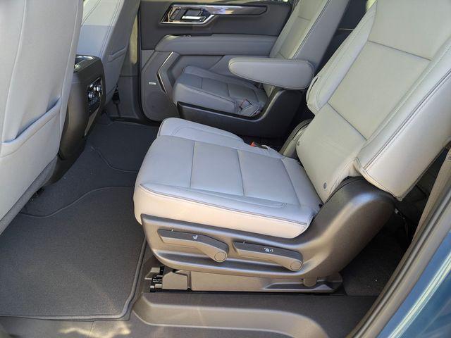 Photo of 2026 Downpour Metallic GMC Yukon XL
