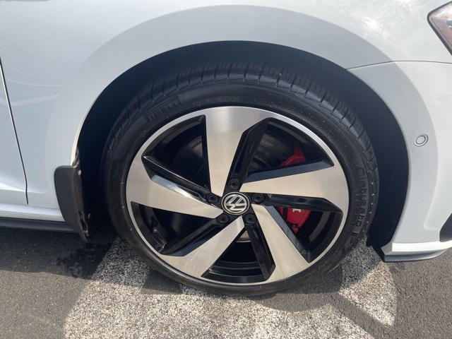 Photo of 2018  Volkswagen Golf GTI