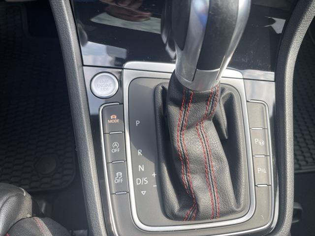 Photo of 2018  Volkswagen Golf GTI