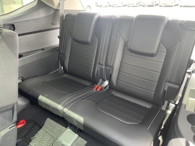 Photo of 2024 Deep Black Volkswagen Atlas