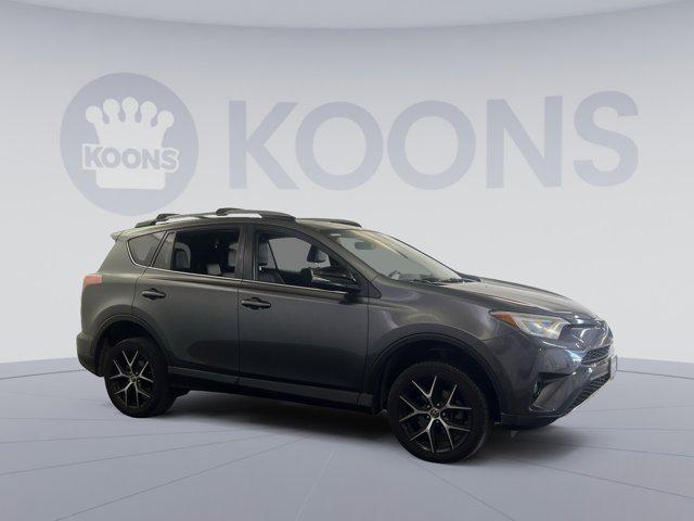 Photo of 2018 Magnetic Gray Metallic Toyota RAV4