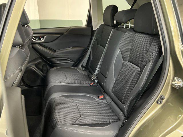 Photo of 2022 Autumn Green Metallic Subaru Forester