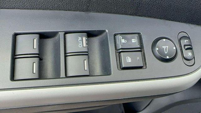 Photo of 2012 Crystal Black Pearl Honda CR-V