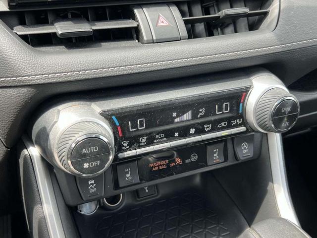 Photo of 2022 Gray Toyota RAV4