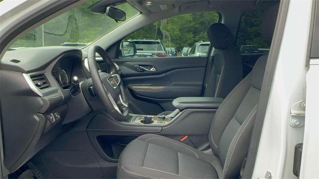 Photo of 2022 Summit White GMC Acadia