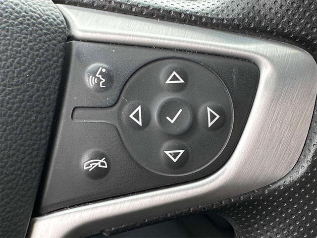 Photo of 2022 Summit White GMC Acadia