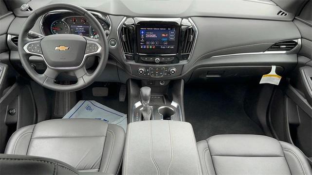 Photo of 2023 Sterling Gray Metallic Chevrolet Traverse