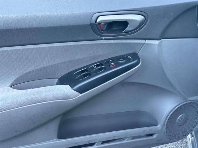 Photo of 2009 Alabaster Silver Metallic Honda Civic