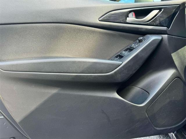 Photo of 2015 Meteor Gray Mica Mazda Mazda3
