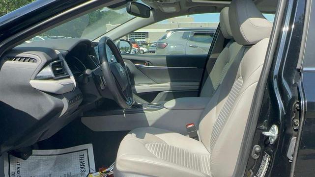 Photo of 2022 Midnight Black Metallic Toyota Camry