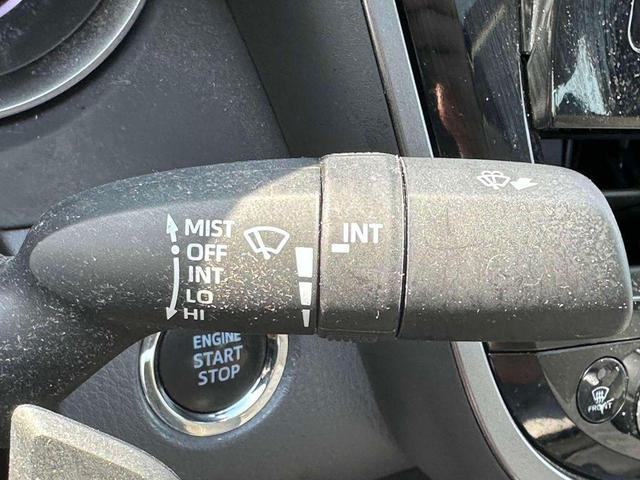 Photo of 2022 Midnight Black Metallic Toyota Camry