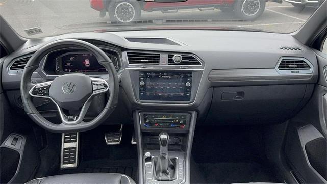 Photo of 2023 Deep Black Pearl Effect Volkswagen Tiguan