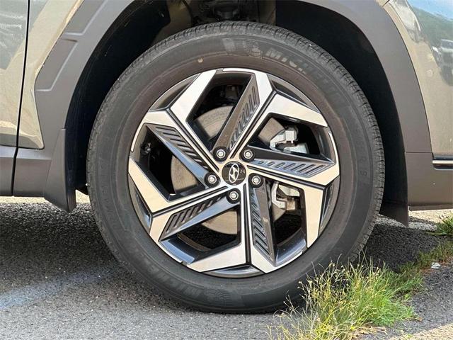 Photo of 2022 Amazon Gray Hyundai TUCSON Hybrid