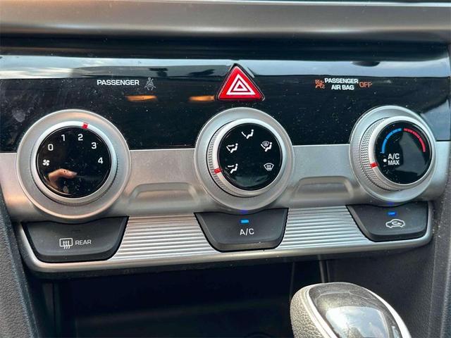 Photo of 2019 Quartz White Pearl Hyundai ELANTRA