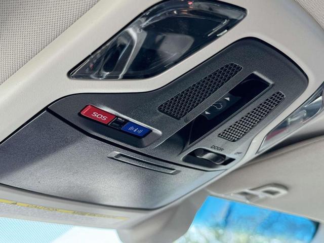 Photo of 2022 Crystal White Pearl Subaru Outback
