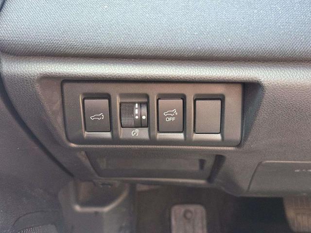 Photo of 2022 Crystal White Pearl Subaru Outback
