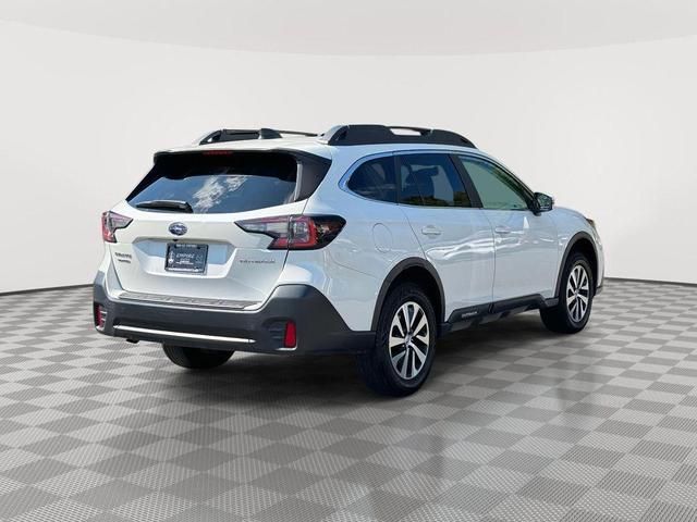 Photo of 2022 Crystal White Pearl Subaru Outback