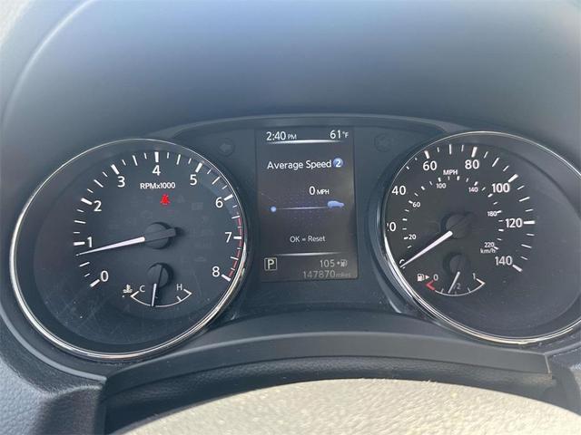 Photo of 2017 Gun Metallic Nissan Rogue