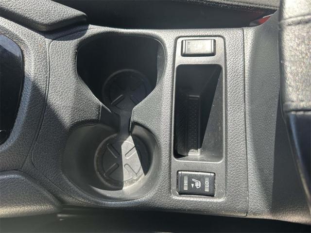 Photo of 2017 Gun Metallic Nissan Rogue